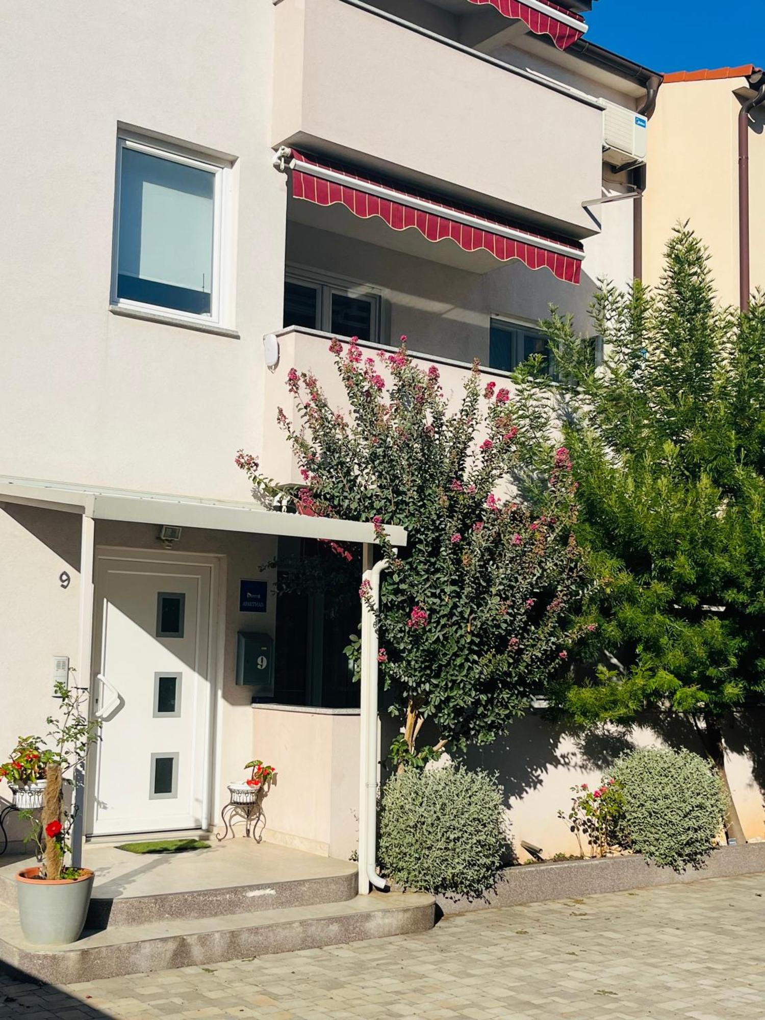 Mima Apartment Pula Exterior photo